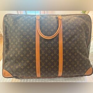 💥Authentic Vintage Louis Vuitton Sirus 70 Suitcase💥France April 1987
